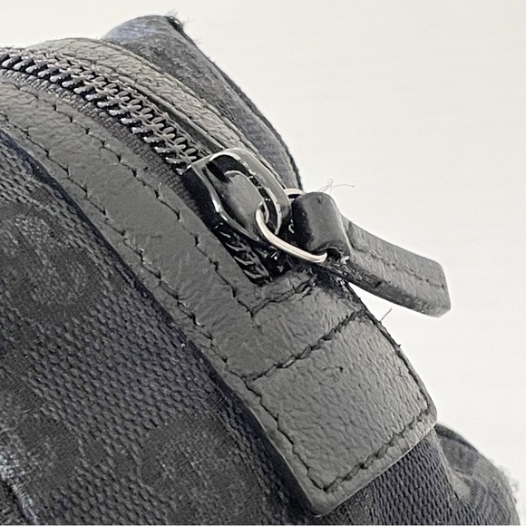 Gucci black monogram canvas and leather cosmetic zip pouch medium - Picture 8 of 13